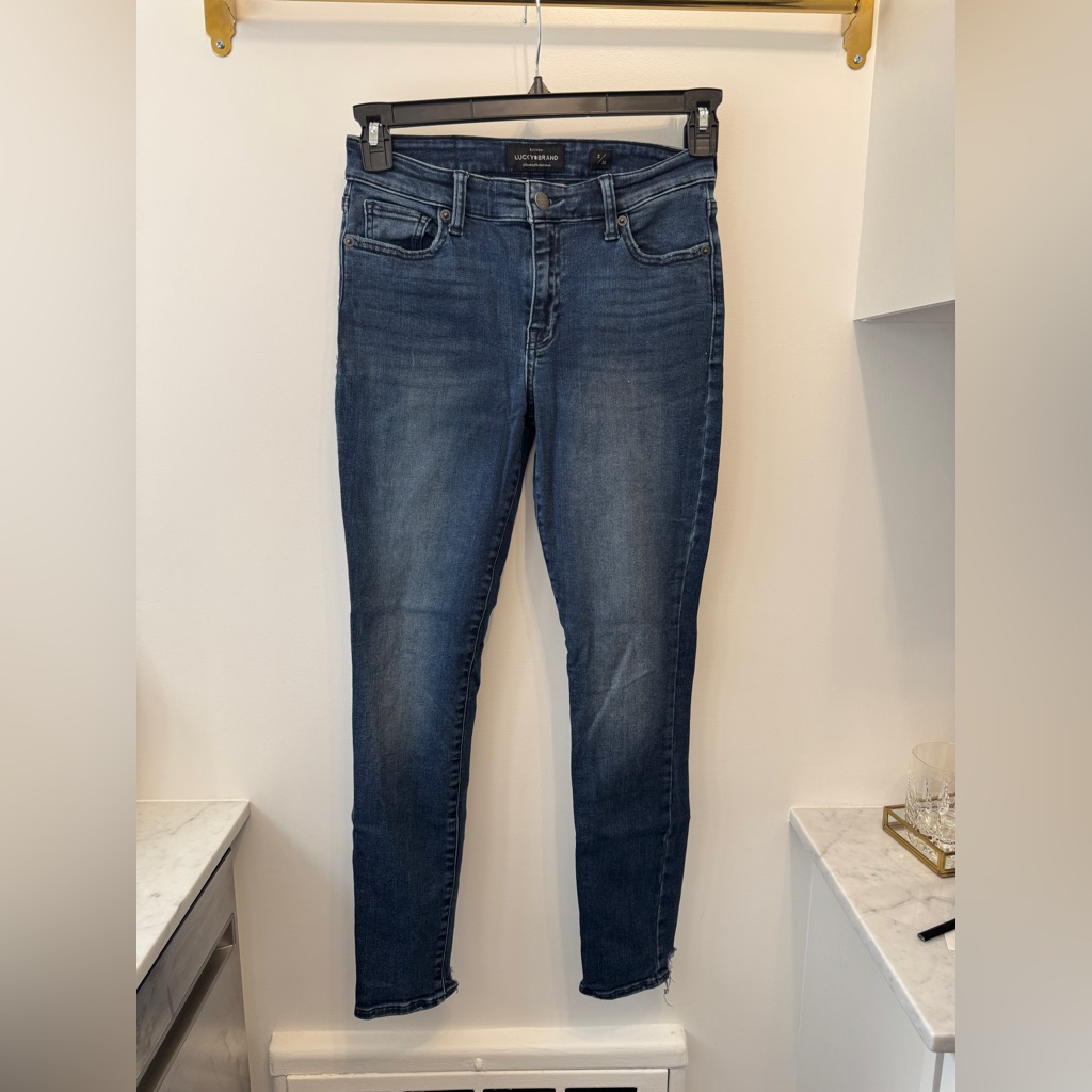 Lucky Brand Blue Jeans